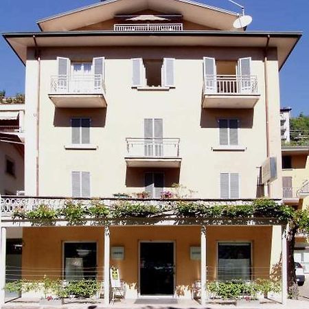 Hotel Belvedere Lovere Luaran gambar